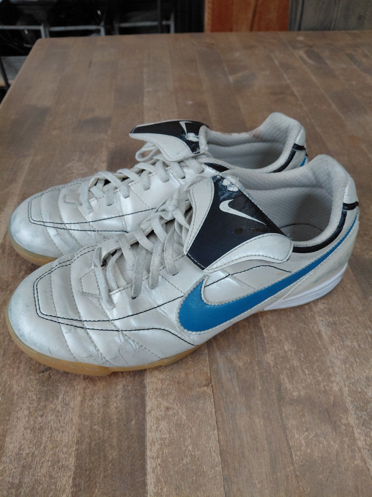 Nike zaalschoenen - Maat 38,5, Ophalen of Verzenden, Gebruikt, Schoenen
