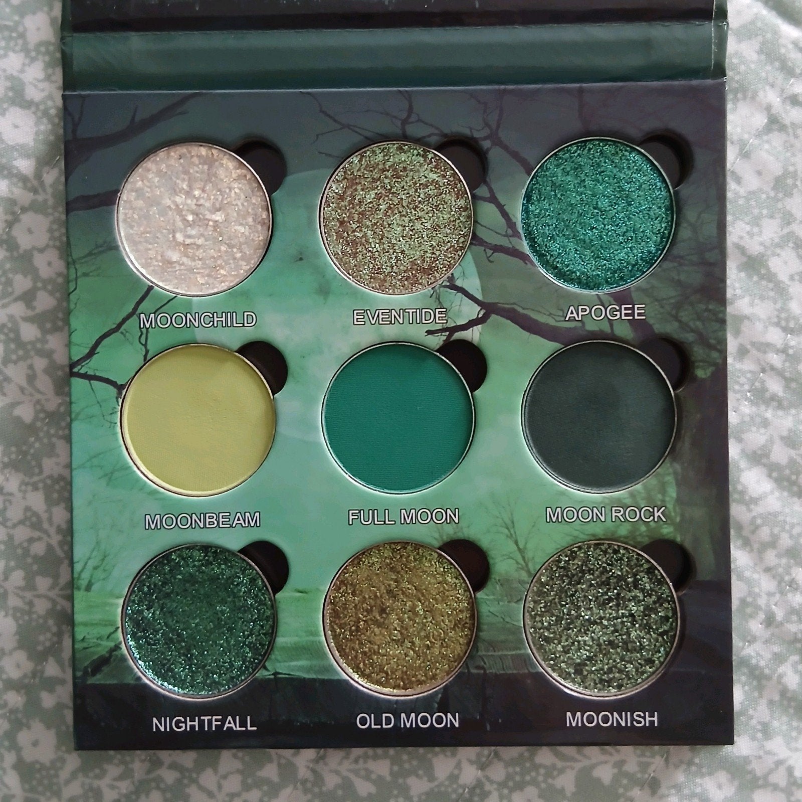 MBA Cosmetics Moonlight Realm Palette, Ogen, Ophalen of Verzenden, Zo goed als nieuw, Make-up
