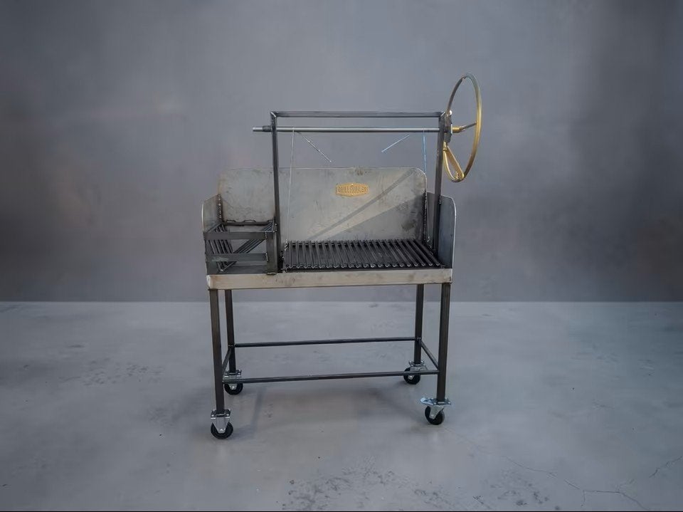 Grilltrailer Argentijnse Grill 130 cm met Brasero, Pluggematen 1, 8331TV Steenwijk, Grilltrailer, Ophalen of Verzenden, Info@grilltrailer.com