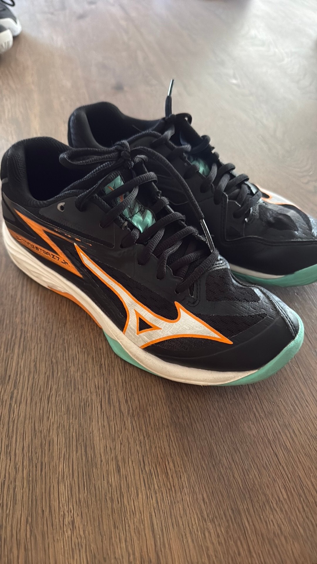Mizuno lightning star z7 jr mt 38, Ophalen of Verzenden, Zo goed als nieuw, Schoenen