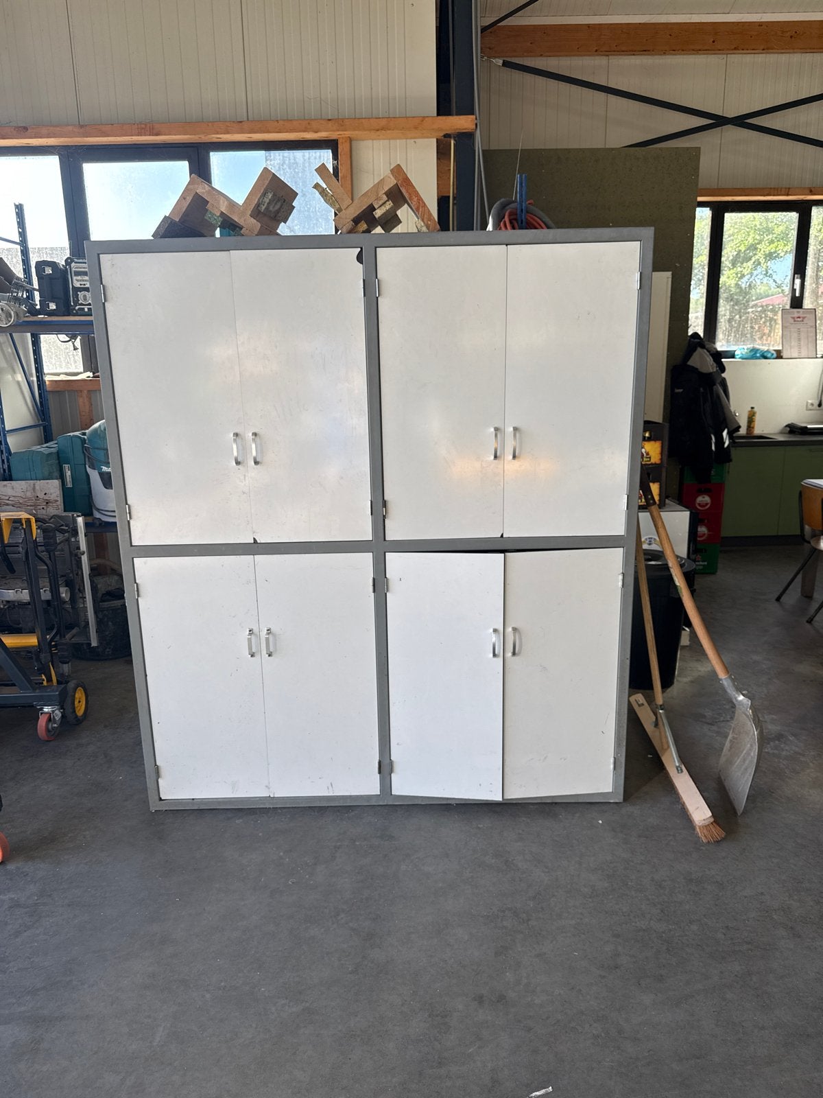Grote metalen opbergkast, Ophalen, Gebruikt, 100 tot 150 cm, 200 cm of meer