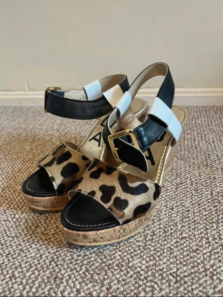 RDA Roberto D'Angelo sandalen luipaardprint sleehak, Ophalen of Verzenden, Zo goed als nieuw, Bruin, Sandalen of Muiltjes