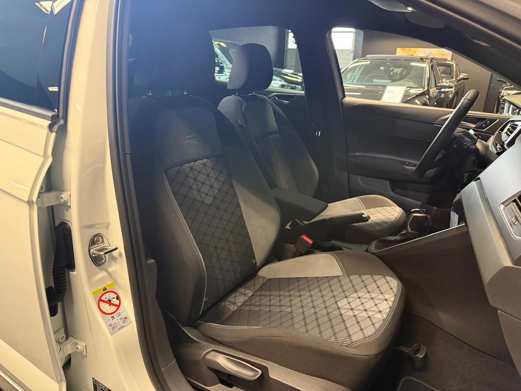 Volkswagen Polo 1.0 TSI R-Line FRONTASSIST|LANEASSIST|IQ.LIG, 12 maanden, Stof, Gebruikt, Wit