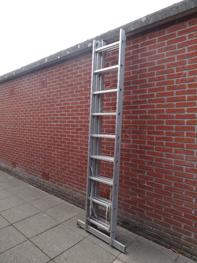 Aluminium uitschuifbare ladder tot 7,5 meter in goede staat., Ophalen, Gebruikt, Ladder, Opvouwbaar of Inschuifbaar
