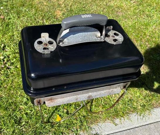 Weber Go Anywhere BBQ met kolen en aanmaakblokjes, Ophalen, Gebruikt