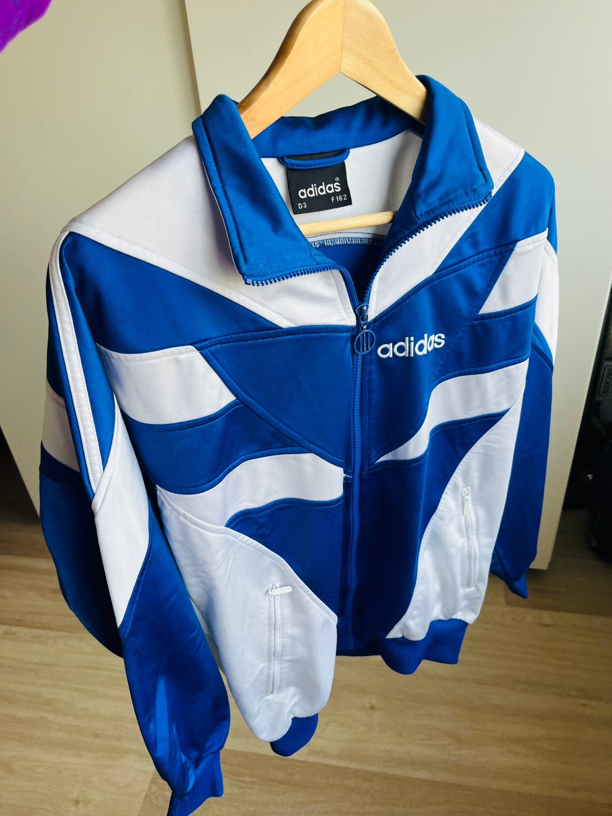 Vintage adidas trainingsjas sport retro jack tracksuit, Kleding | Dames, Sportkleding, Ophalen of Verzenden, Zo goed als nieuw