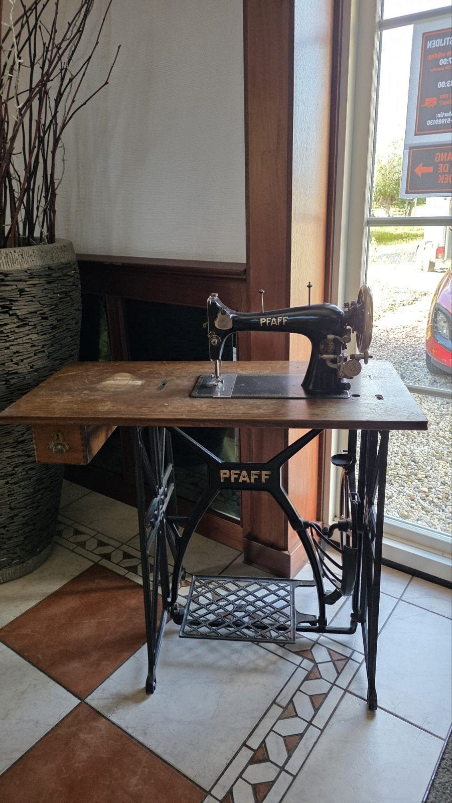 Antieke Pfaff Naaimachine met Onderstel, Ophalen of Verzenden