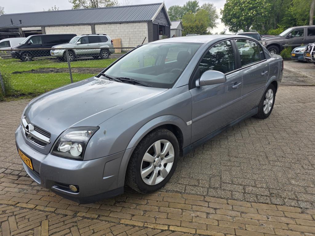 Opel Vectra 1.8-16V V-line (bj 2005), Auto's, Opel, Stof, Gebruikt, 4 cilinders, 1796 cc