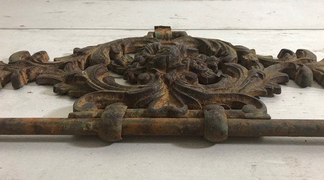 Antiek smeedijzeren ornament van Frans spijlen bed, Ophalen of Verzenden