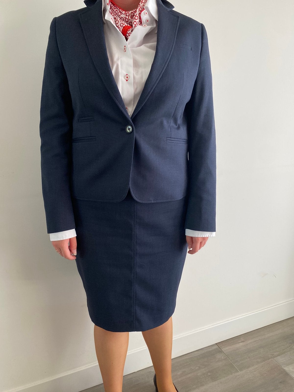 Schooluniform (M) luchtvaart dienstverlening, de rooi pannen, Kleding | Dames, Ophalen of Verzenden, Zo goed als nieuw