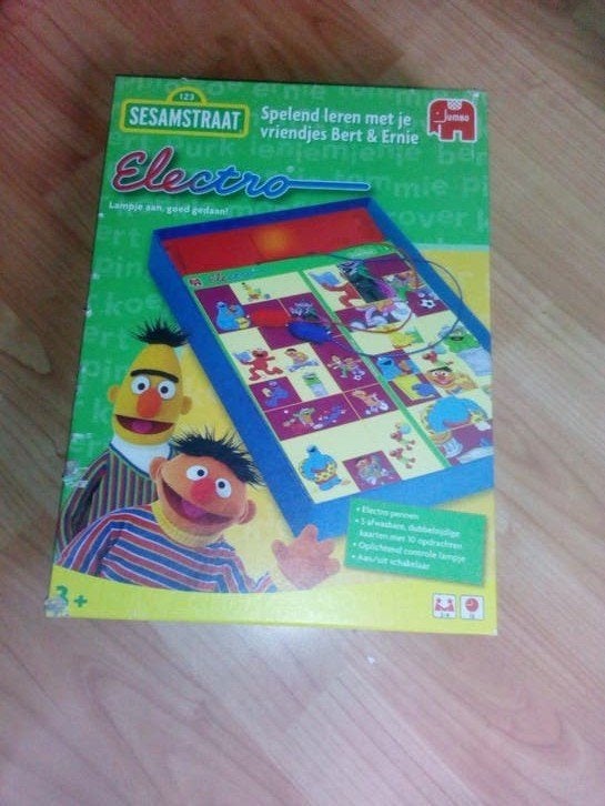 Sesamstraat electro spel, Ophalen, Zo goed als nieuw