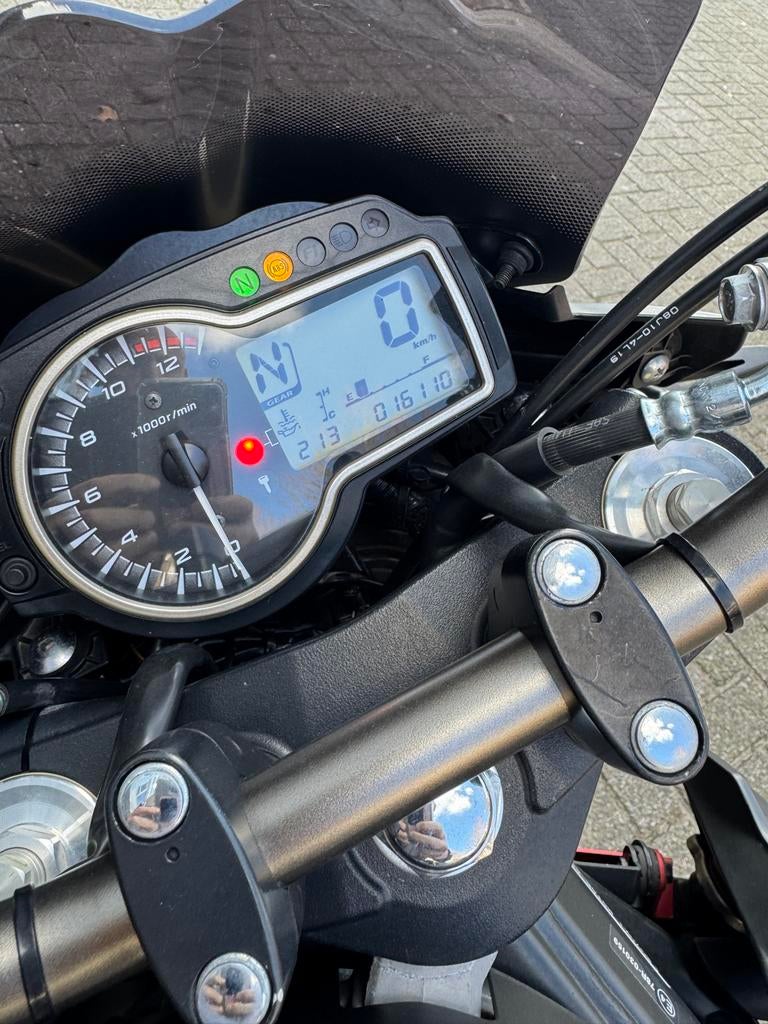 Suzuki GSR 750 2015 weinig km, Motoren, Motoren | Suzuki, Sportuitlaat, 4 cilinders, Motorrijbewijs A, Particulier