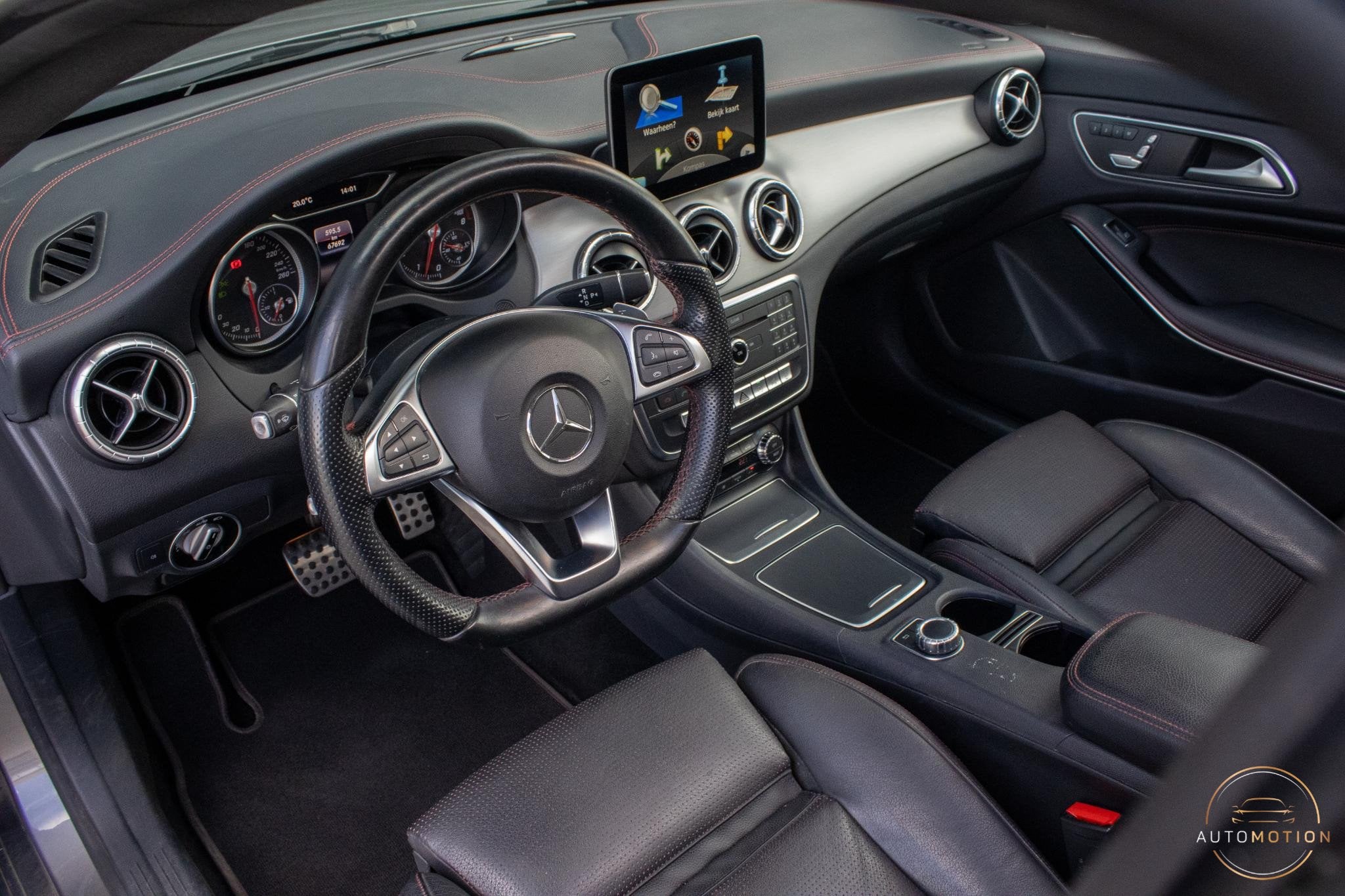 Mercedes-Benz CLA-klasse 200 Prestige PANO CAMERA MEMORY CRU, Auto's, Gebruikt, Euro 6, 19 km/l, Sedan