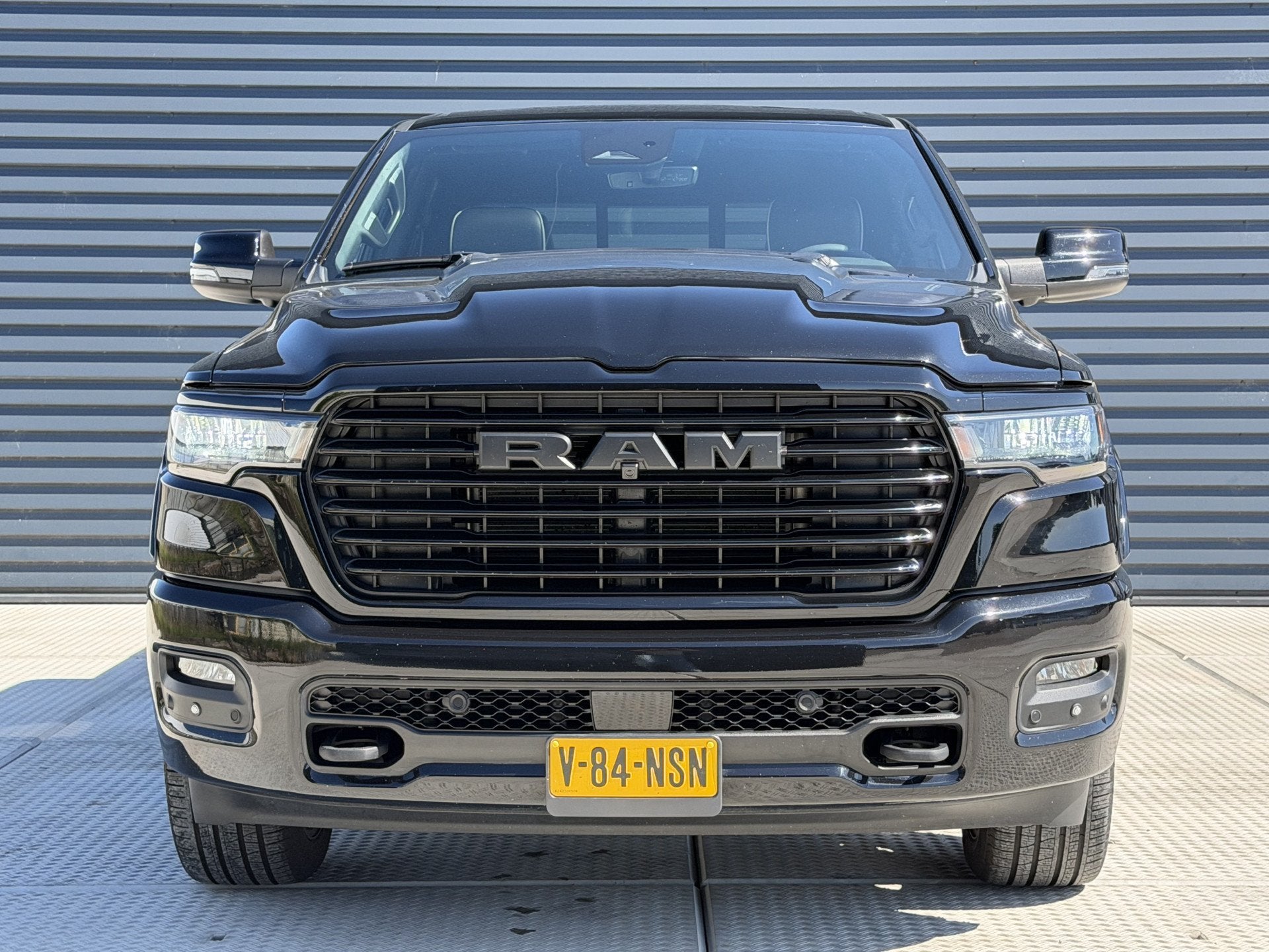 Dodge Ram 1500 LARAMIE Night SST Huricane 426 PK | Panorama, Auto's, Automaat, Gebruikt, 2993 cc, Met garantie (alle)