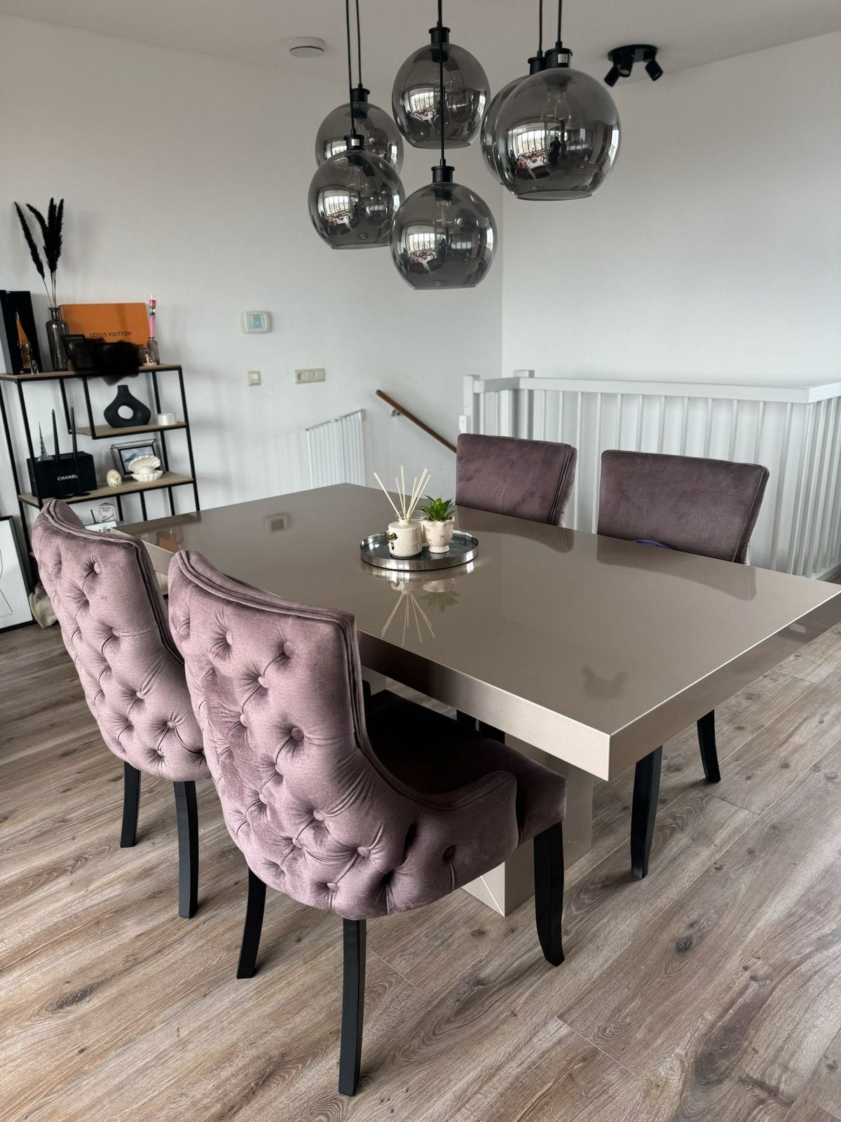 Moderne complete eethoek, Huis en Inrichting, Complete eetkamers, Zo goed als nieuw, 4 tot 6 stoelen, Ophalen