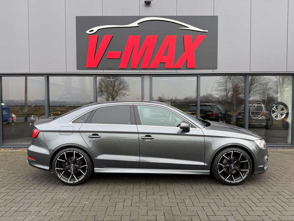 Audi A3 LIMOUSINE 1.4 TFSI 3X S-Line Carplay LED Stoelverw., 125 pk, Gebruikt, 4 cilinders, Handgeschakeld
