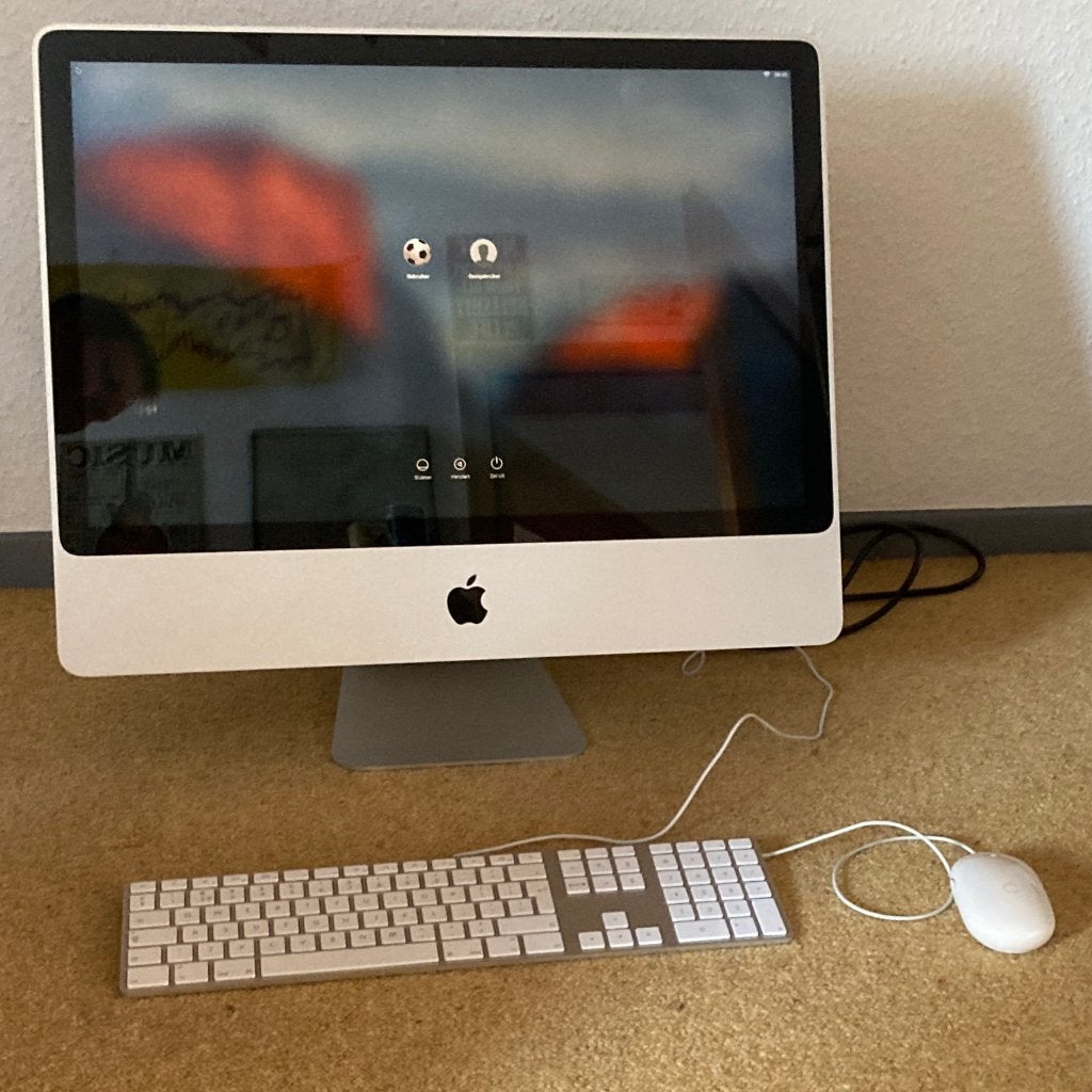 iMac 24" / 24 Inch 2009 + Office 2011, Computers en Software, Apple Desktops, Ophalen, 2 tot 3 Ghz, SSD, IMac