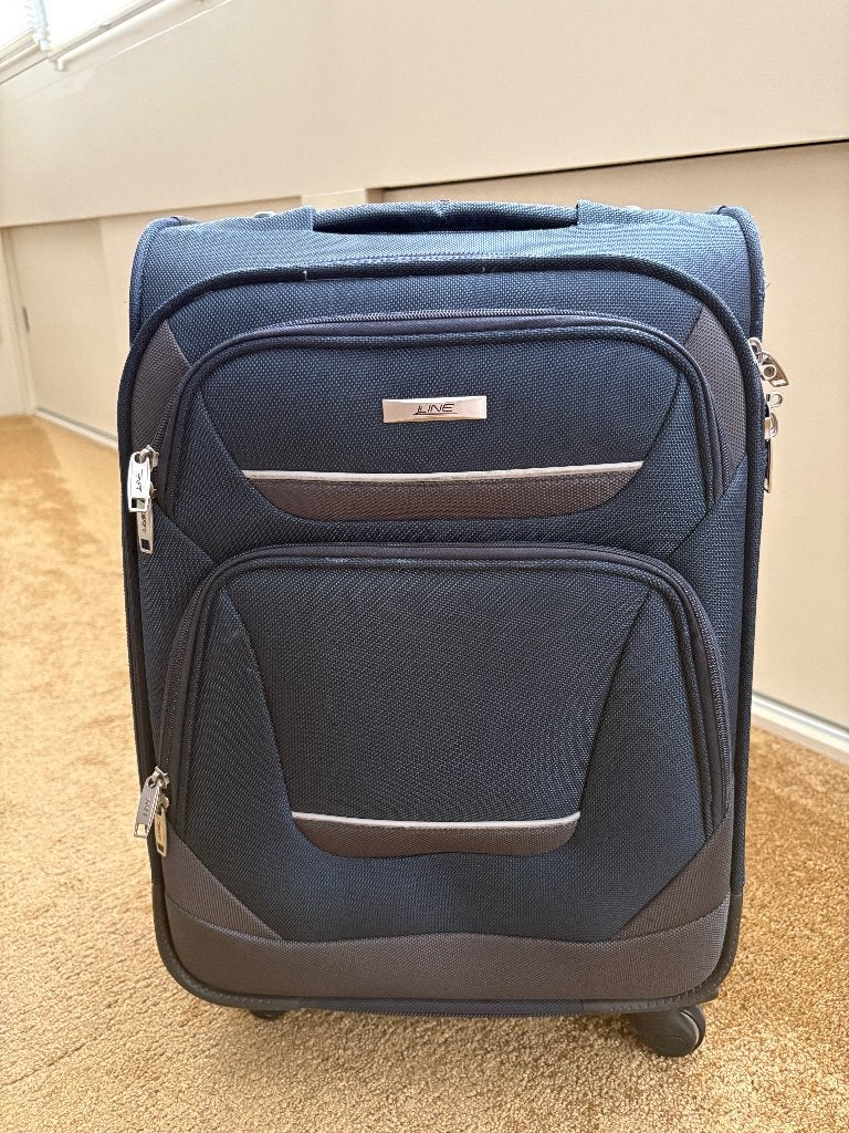 Trolley koffer 4 wielen merk Line, Ophalen, Wieltjes, Gebruikt, 50 tot 60 cm