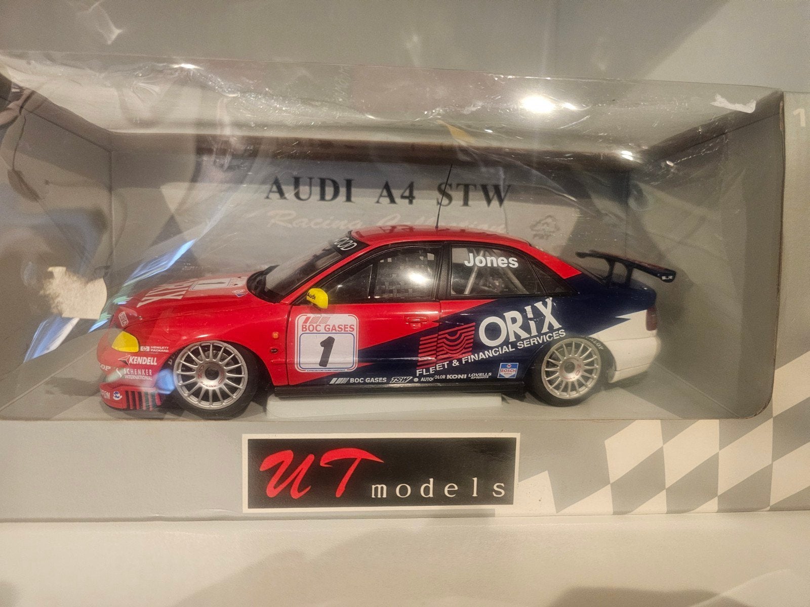 UT Models Audi A4 STW #1 Jones 1:18, Ophalen of Verzenden, Zo goed als nieuw, Auto, UT Models