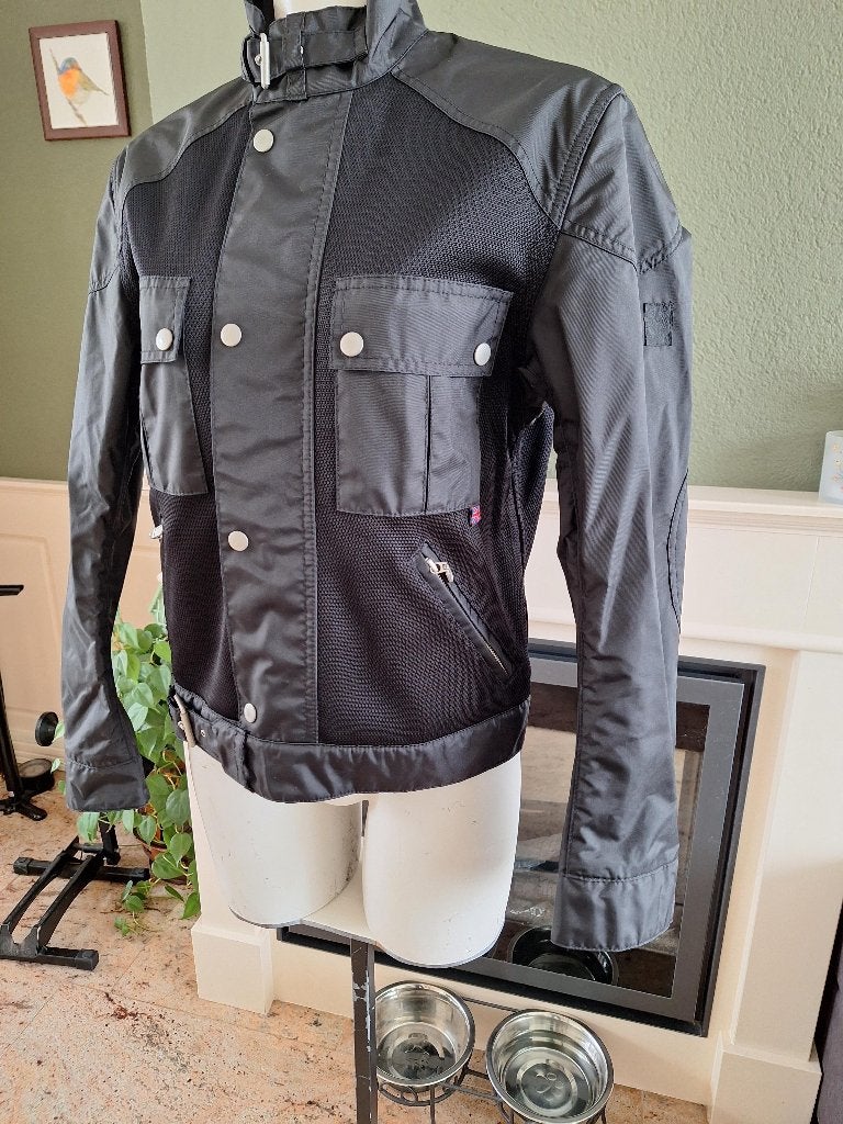 Belstaff Stijlvolle zwarte textiele motorjas met mesh, Belstaff, Jas | textiel, Verzenden, Nieuw zonder kaartje