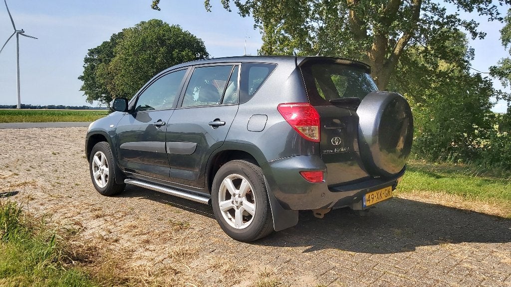 Toyota RAV4  2.0 16V Vvt-i  152 PK  4x4, Auto's, Stof, 1440 kg, Euro 6, 4 cilinders