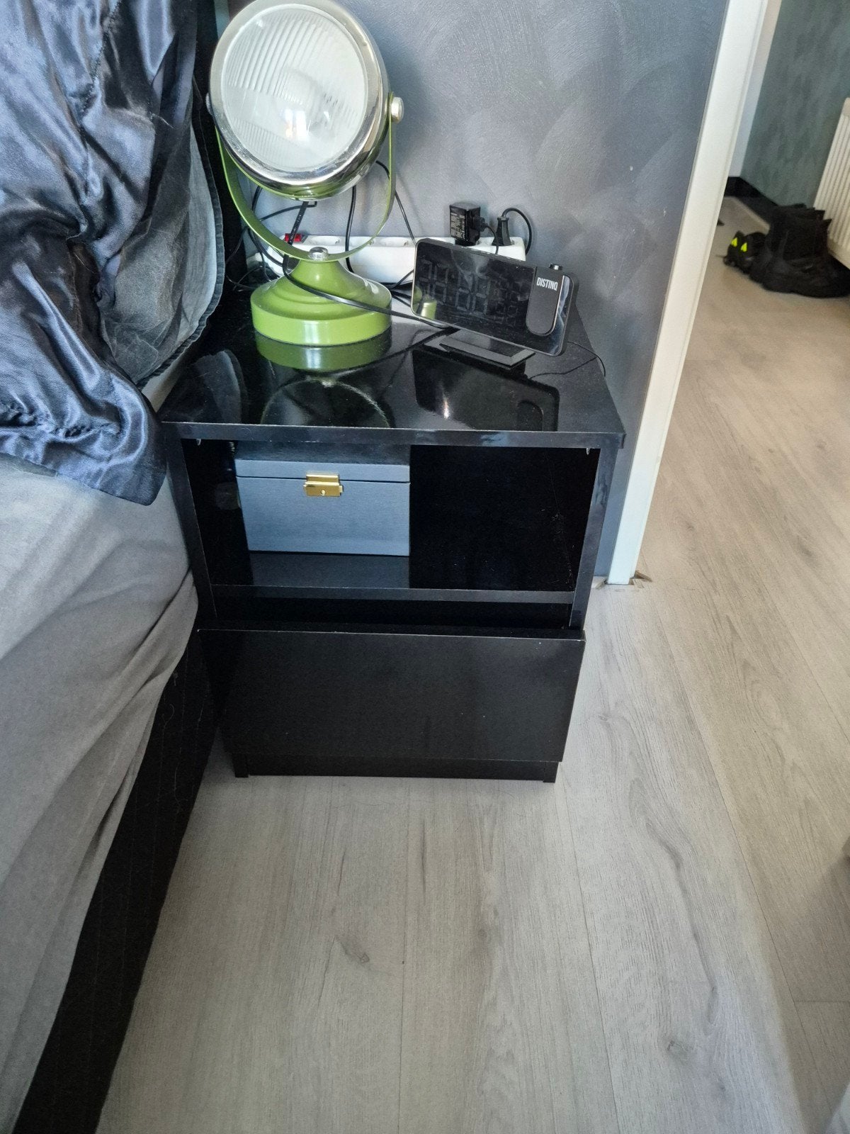 2 Zwart nachtkastjes, Ophalen, Zo goed als nieuw, Minder dan 45 cm, Minder dan 55 cm