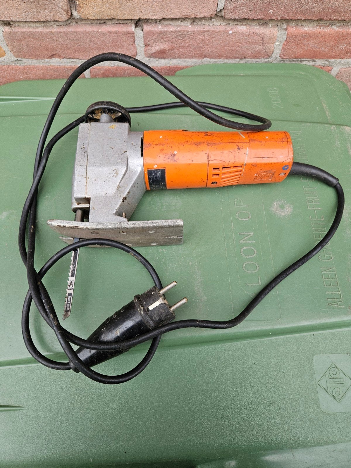 Feintool fein ast 636-1 decoupeerzaag, Ophalen, Gebruikt, Minder dan 700 watt, Haakse handslijpmachine