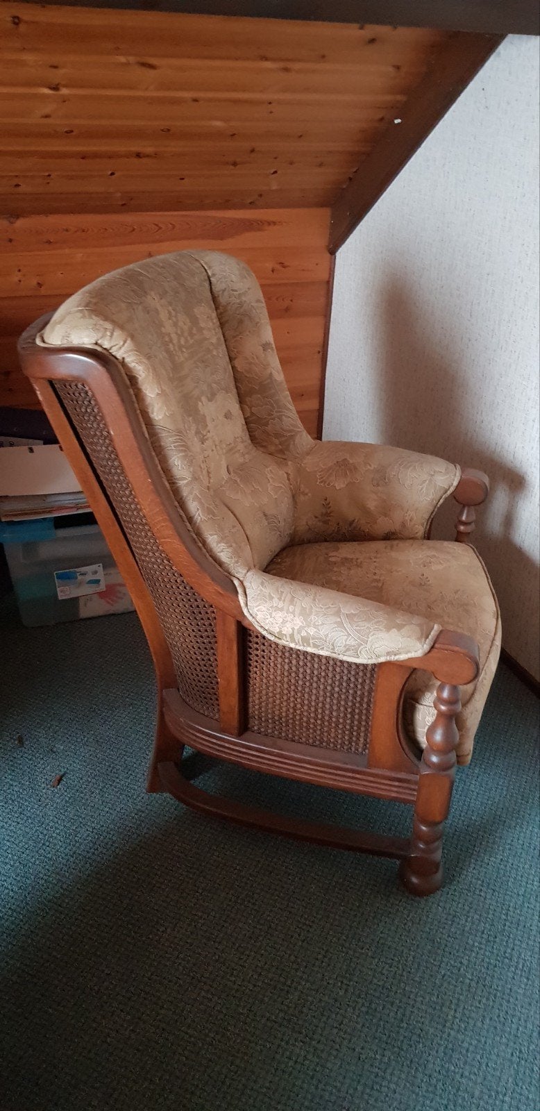 Eiken fauteuil met stoffen bekleding in beige, Huis en Inrichting, Fauteuils, Ophalen, Gebruikt, Klassiek, 75 tot 100 cm