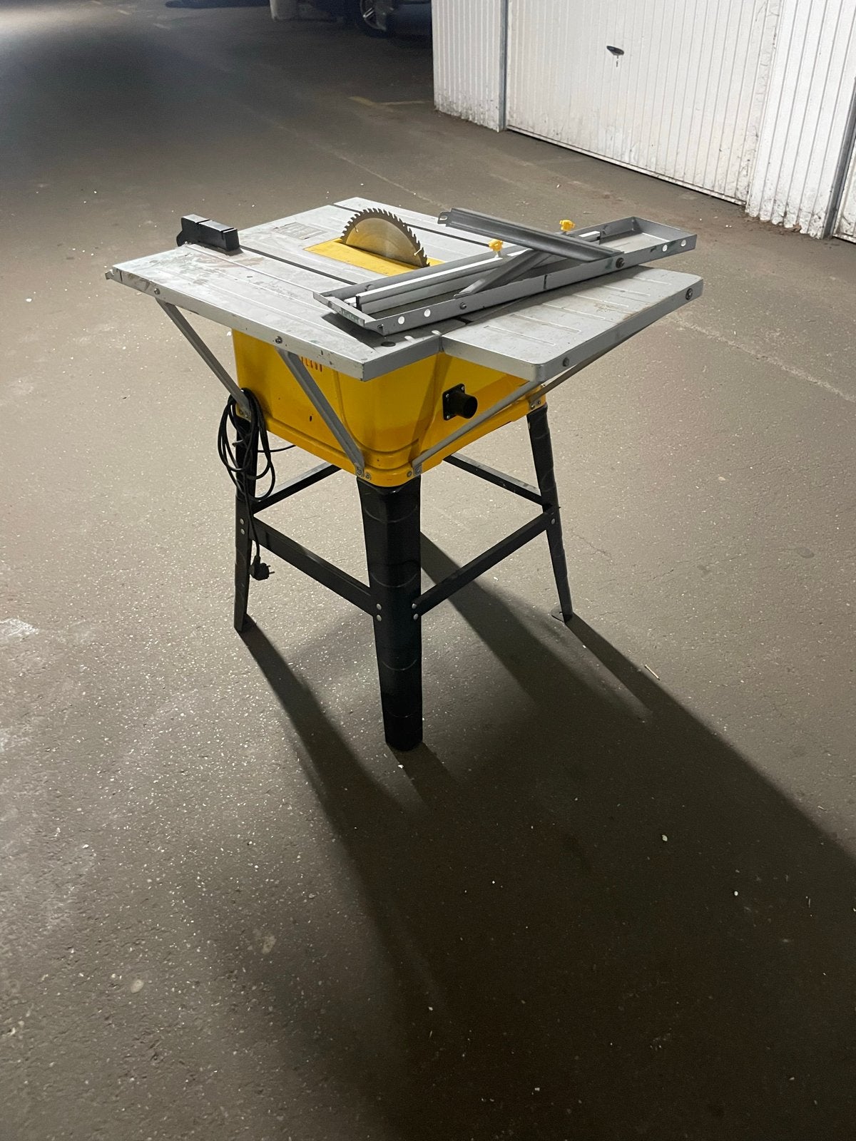 Zaagmachine Powerplus X22 - Krachtige Tafelzaag, Ophalen, Gebruikt, Cirkelzaag, 70 mm of meer