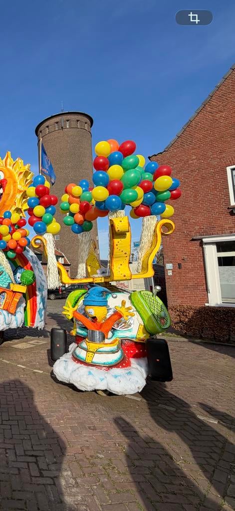 Carnavalswagen, Ophalen, Zo goed als nieuw, Carnaval