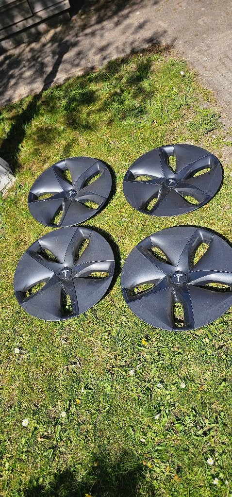 Ongebruikte Tesla Model 3 Aero wieldoppen set (4 stuks), Auto diversen, Wieldoppen, Ophalen of Verzenden, Nieuw