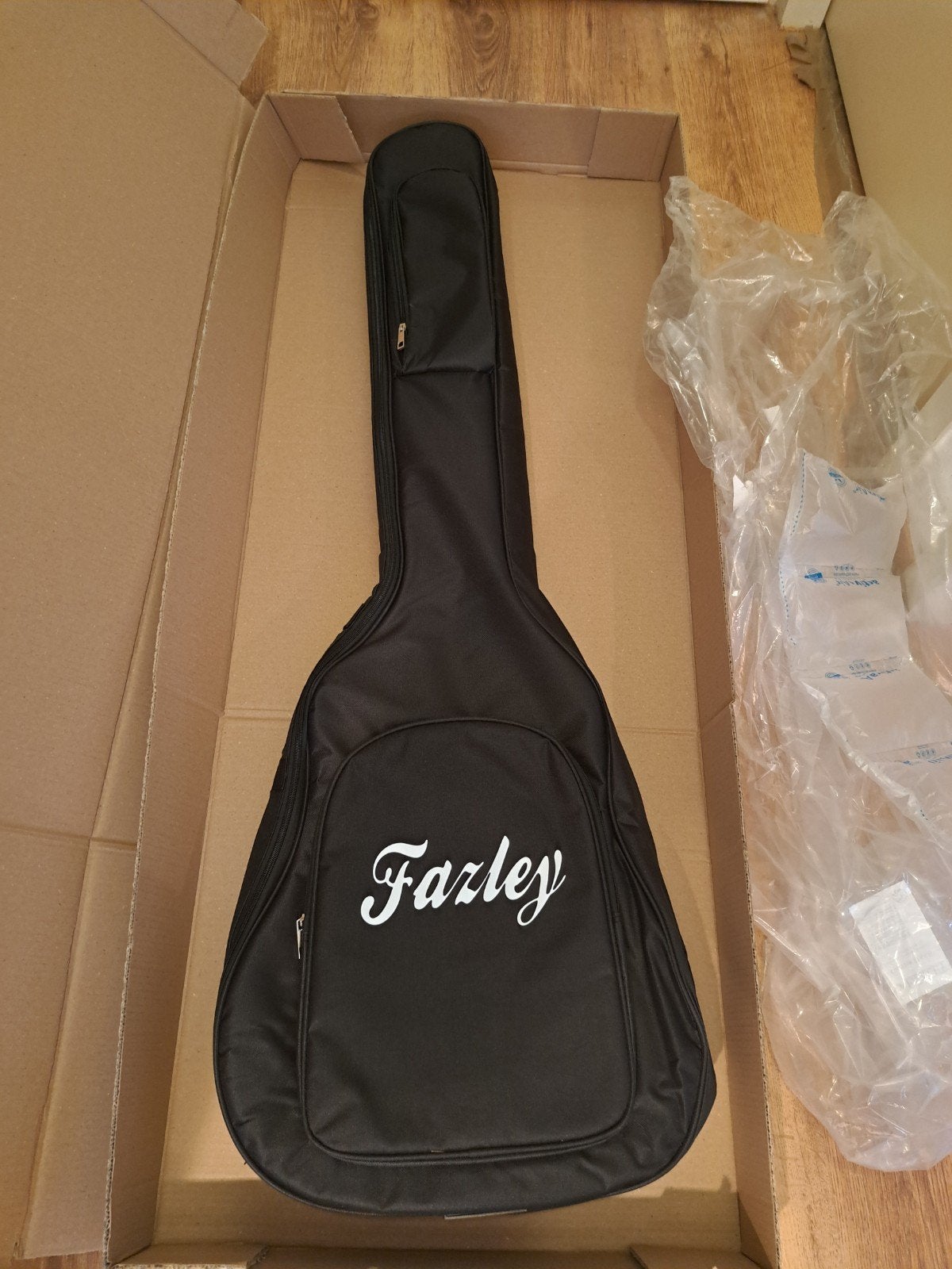 Hoes/tas akoestische basgitaar, Ophalen of Verzenden, Nieuw, Akoestische basgitaar