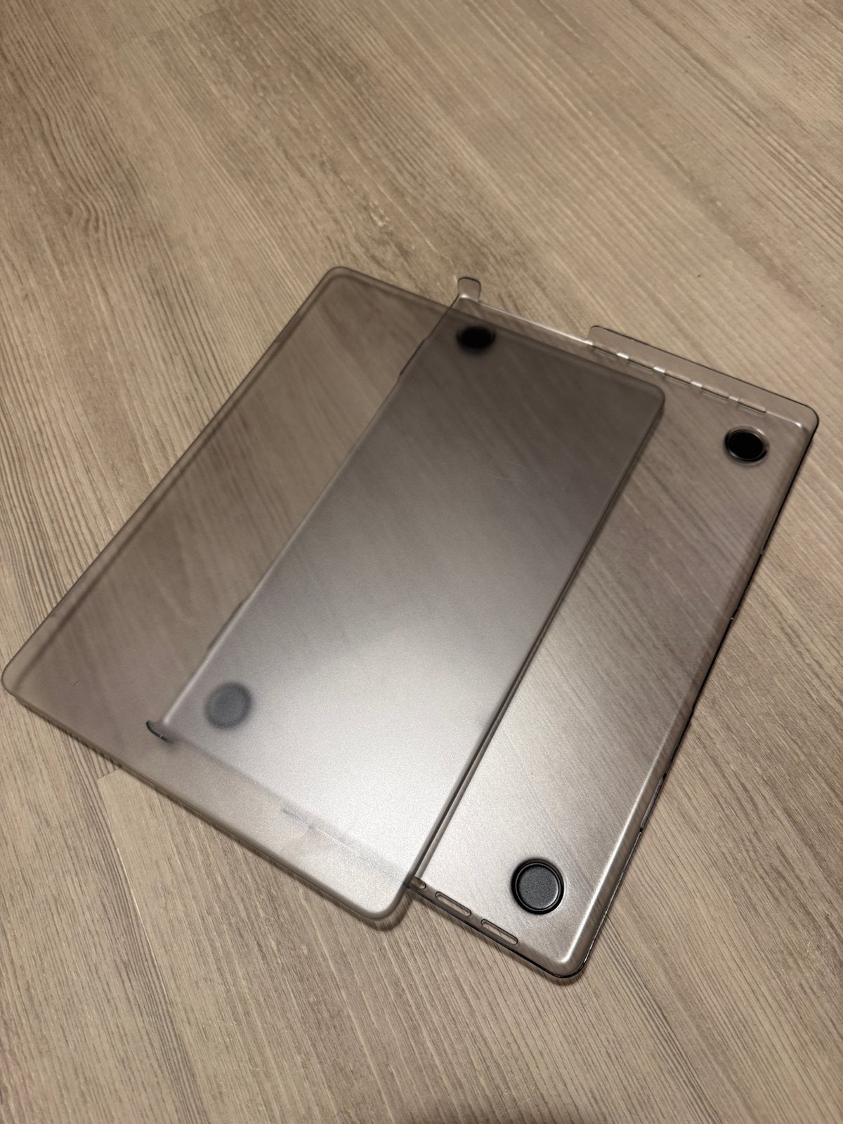 Macbook pro case 14inch, Ophalen, Zo goed als nieuw, 13 inch of meer, Bescherming voor- en achterkant