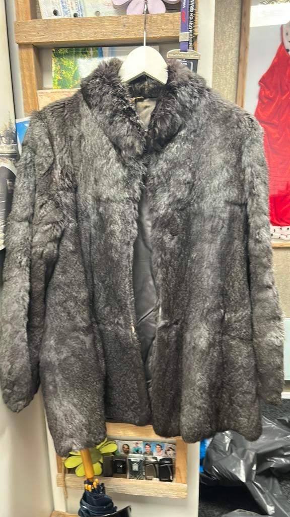 Vintage echt nerts bontjas maat M, Kleding | Dames, Jassen | Winter, Gedragen, Maat 38/40 (M), Grijs, Ophalen of Verzenden