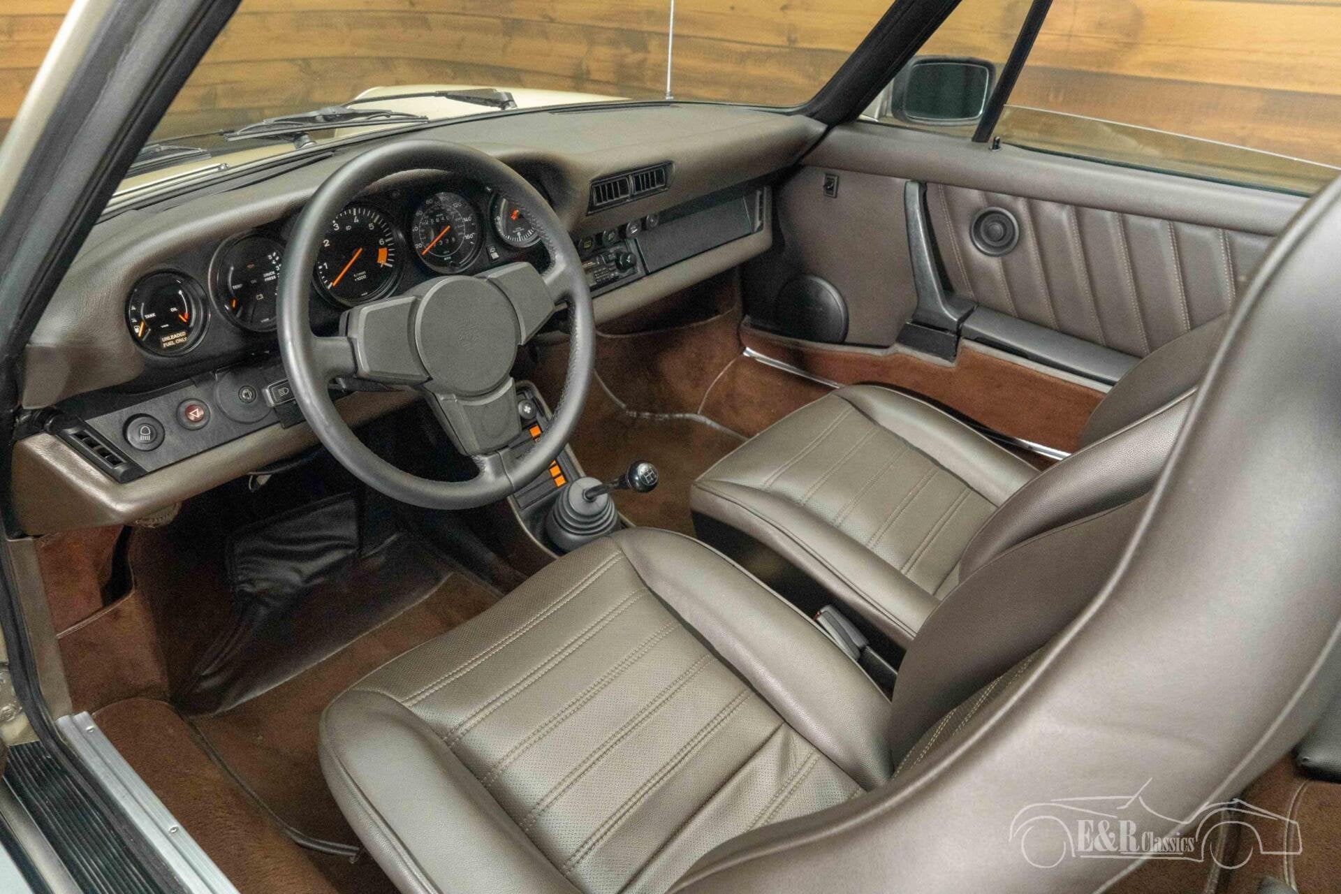 Porsche 911 SC Targa | 1983, Achterwielaandrijving, Leder, Bruin, Lederen bekleding