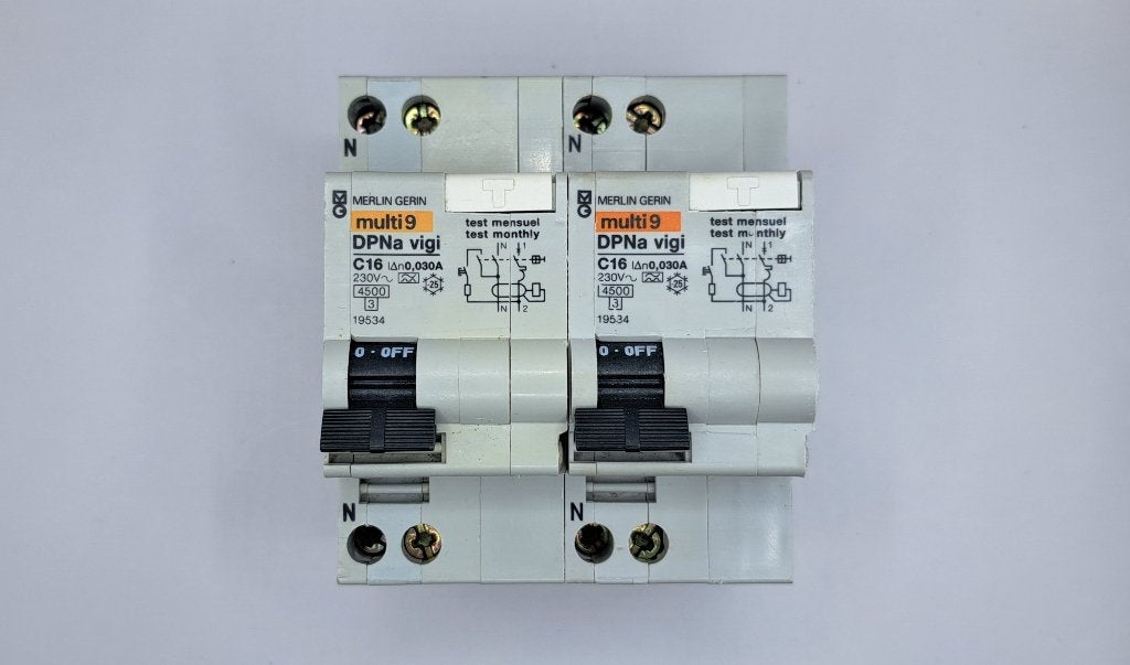 Merlin Gerin Aardlekautomaat DPNa Vigi C16 30mA 230V (2x), Gebruikt, Onbekend, Ophalen of Verzenden, Onbekend