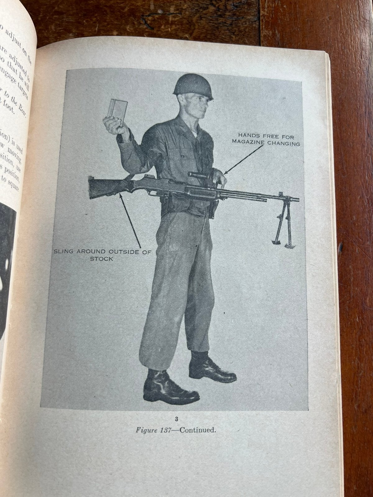 WO2 Korea Amerikaans voorschrift M1918 BAR Automatic rifle, Verzamelen, Militaria | Algemeen, Amerika, Verzenden, Embleem of Badge