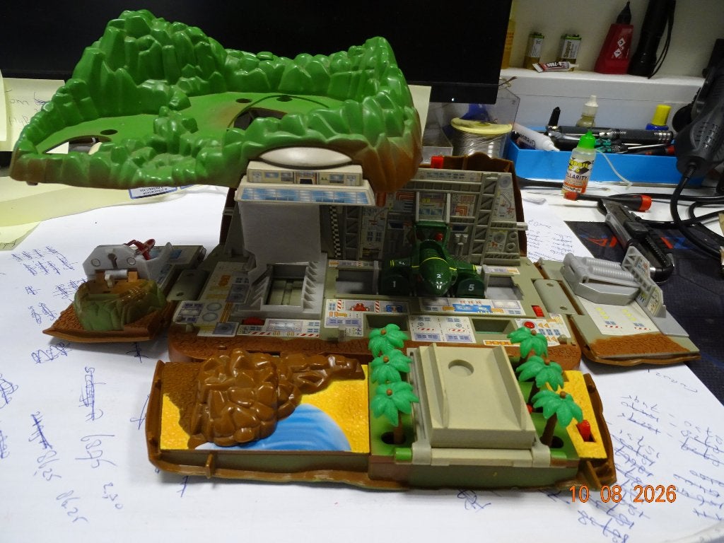 TE KOOP THUNDERBIRDS EILAND GEBRUIKT, Ophalen of Verzenden, Gebruikt