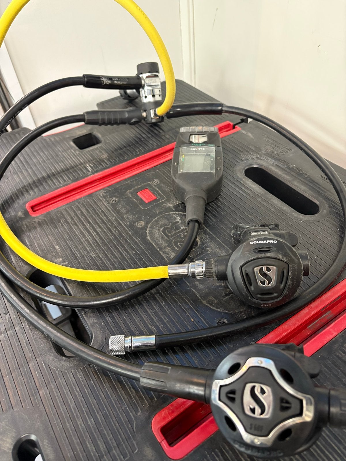 Scubapro duikregelaar set met Suunto duikcomputer, Watersport en Boten, Ophalen of Verzenden, Gebruikt, Overige typen