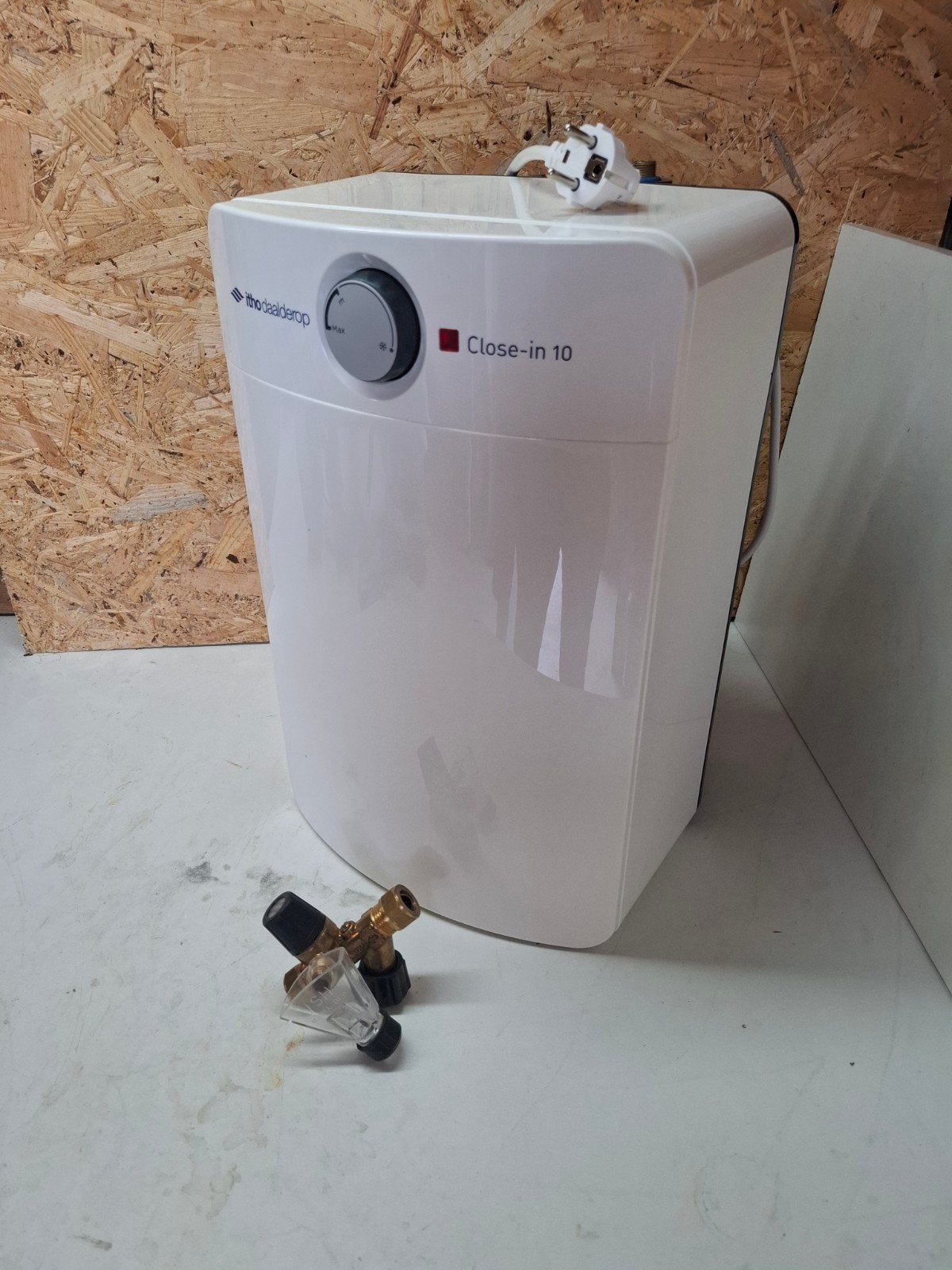 Itho Daalderop Close-in 10, 1jaar gebruikt! + inlaatcombinat, Ophalen, Boiler, Minder dan 20 liter, Minder dan 3 jaar oud
