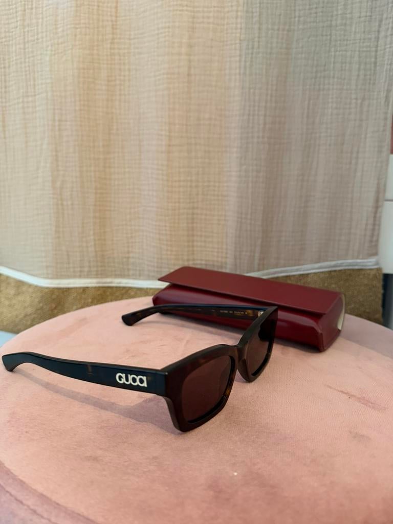 Gucci zonnebril nieuw, Sieraden, Tassen en Uiterlijk, Zonnebrillen en Brillen | Dames, Ophalen of Verzenden, Zo goed als nieuw