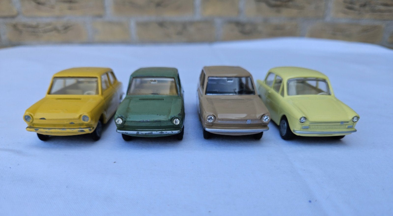 Lion car,  partij van 4 DAF luxe auto's, Hobby en Vrije tijd, Ophalen of Verzenden, Gebruikt, Auto, Lion Toys