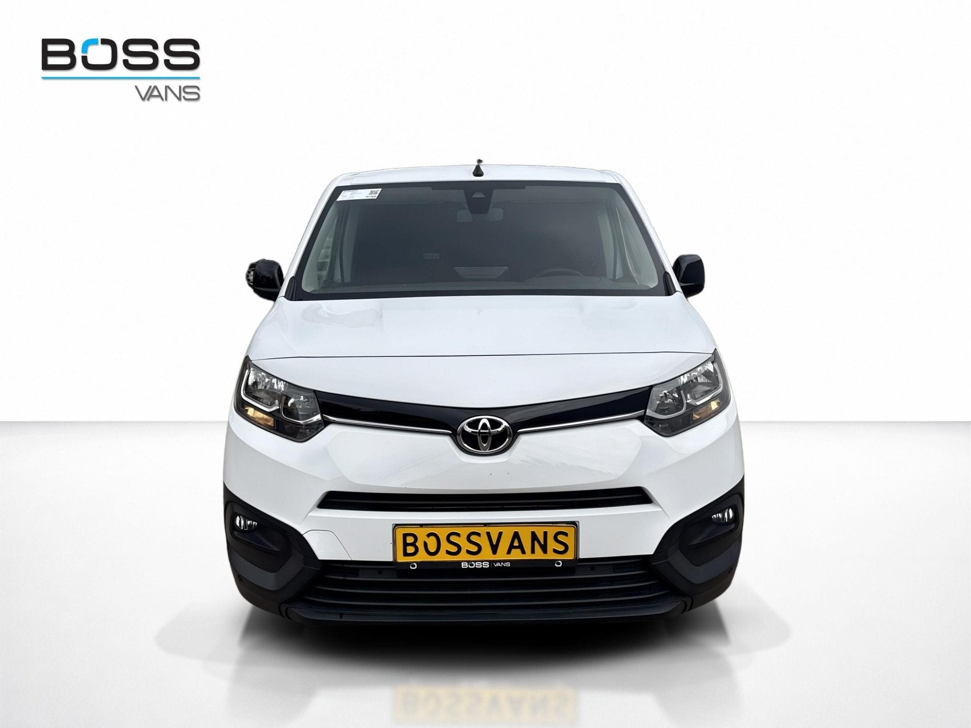 Toyota ProAce City 1.2T 110 PK Benzine! L1H1 Navigatie Clima, Voorwielaandrijving, Gebruikt, Zwart, 1199 cc