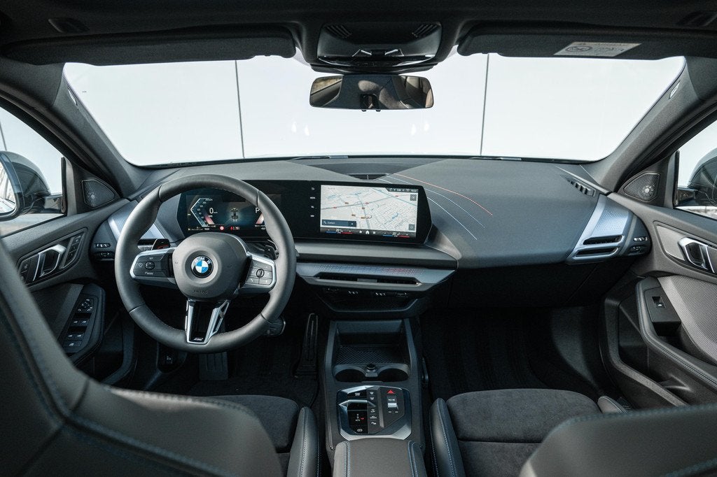 BMW 1 Serie 120 M Sport Automaat / Panoramadak / Sportstoele, Auto's, 156 pk, Met garantie (alle), Origineel Nederlands, Bedrijf