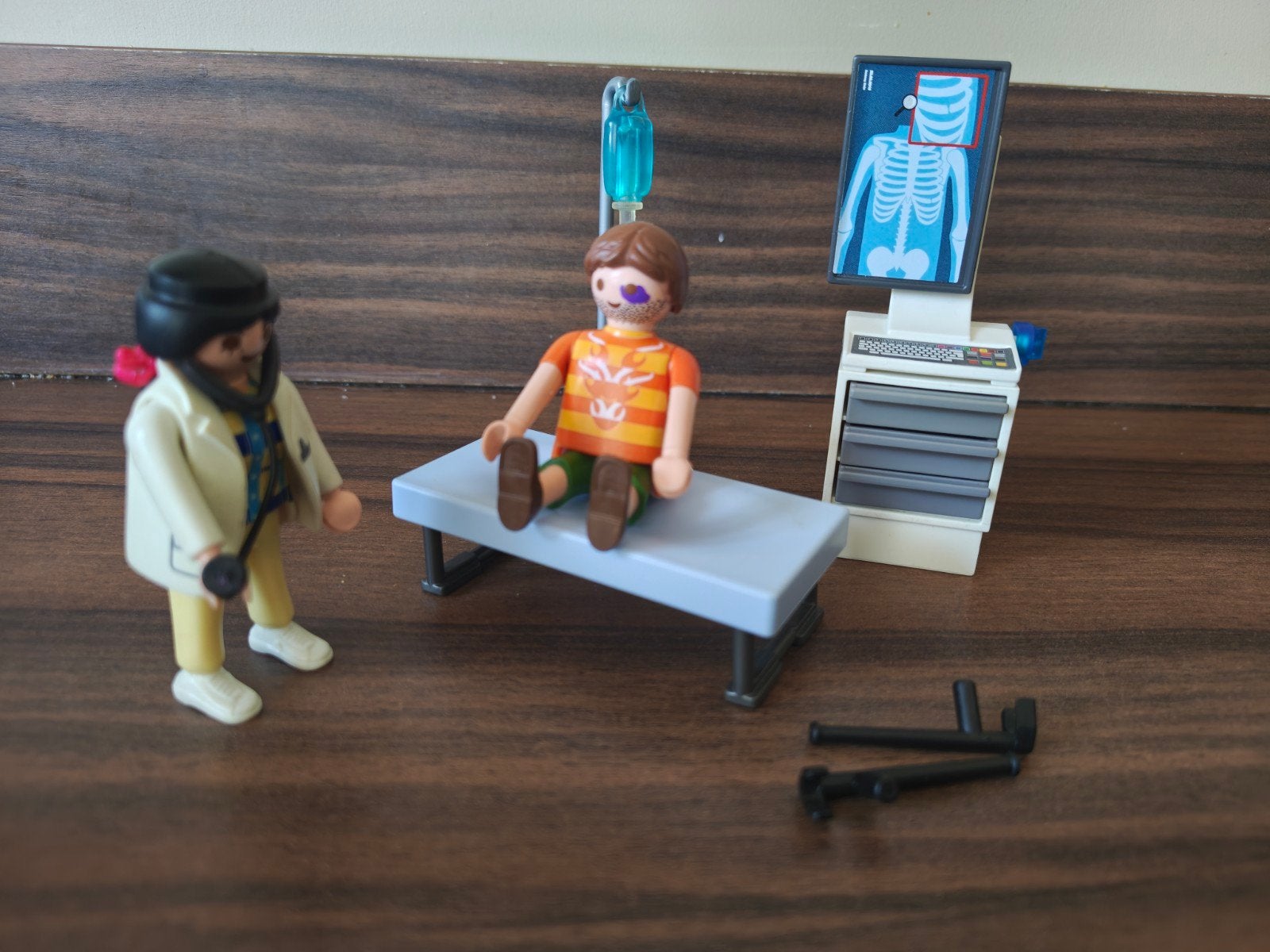 64. Playmobil dokter met patiënt en röntgenapparaat, Kinderen en Baby's, Speelgoed | Playmobil, Ophalen of Verzenden, Gebruikt