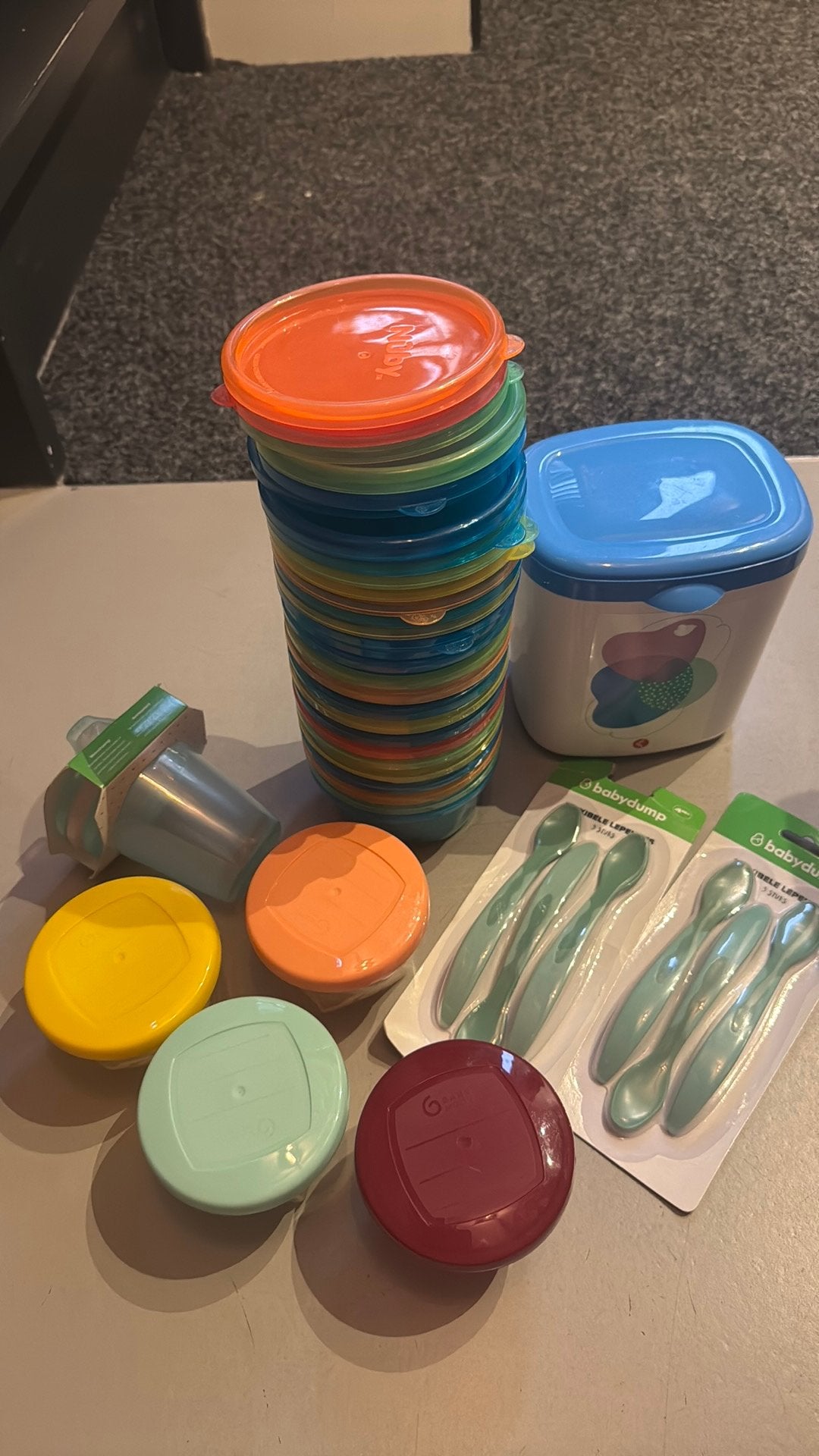 Baby voeding bewaarbakjes, drinkbeker en lepels, Ophalen of Verzenden, Zo goed als nieuw, Overige typen