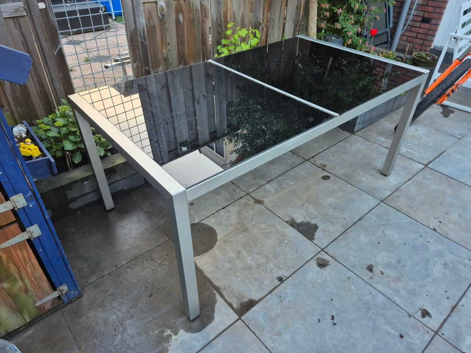 Tuintafel met aluminium frame en glazen blad (170x96x76 cm), Ophalen, Gebruikt, Rechthoekig, Aluminium