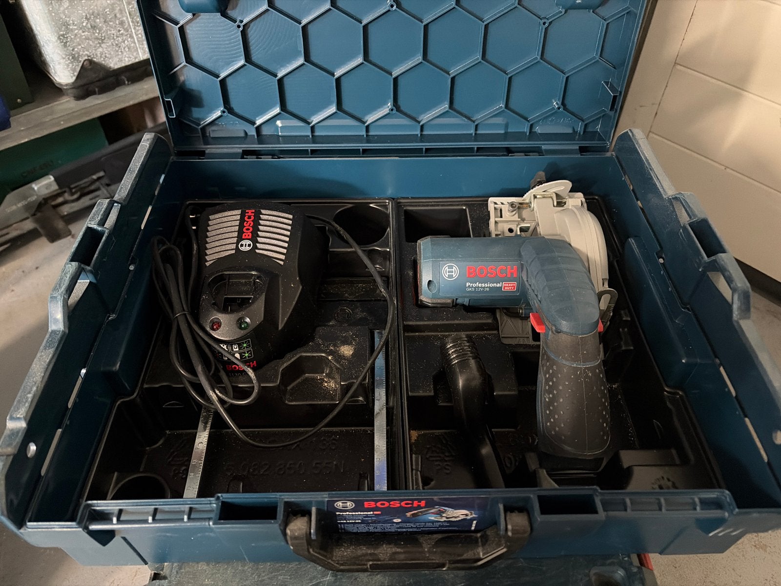 Bosch Professional GKS 12V-26 Cirkelzaag (excl. accu), Ophalen, Zo goed als nieuw, Cirkelzaag