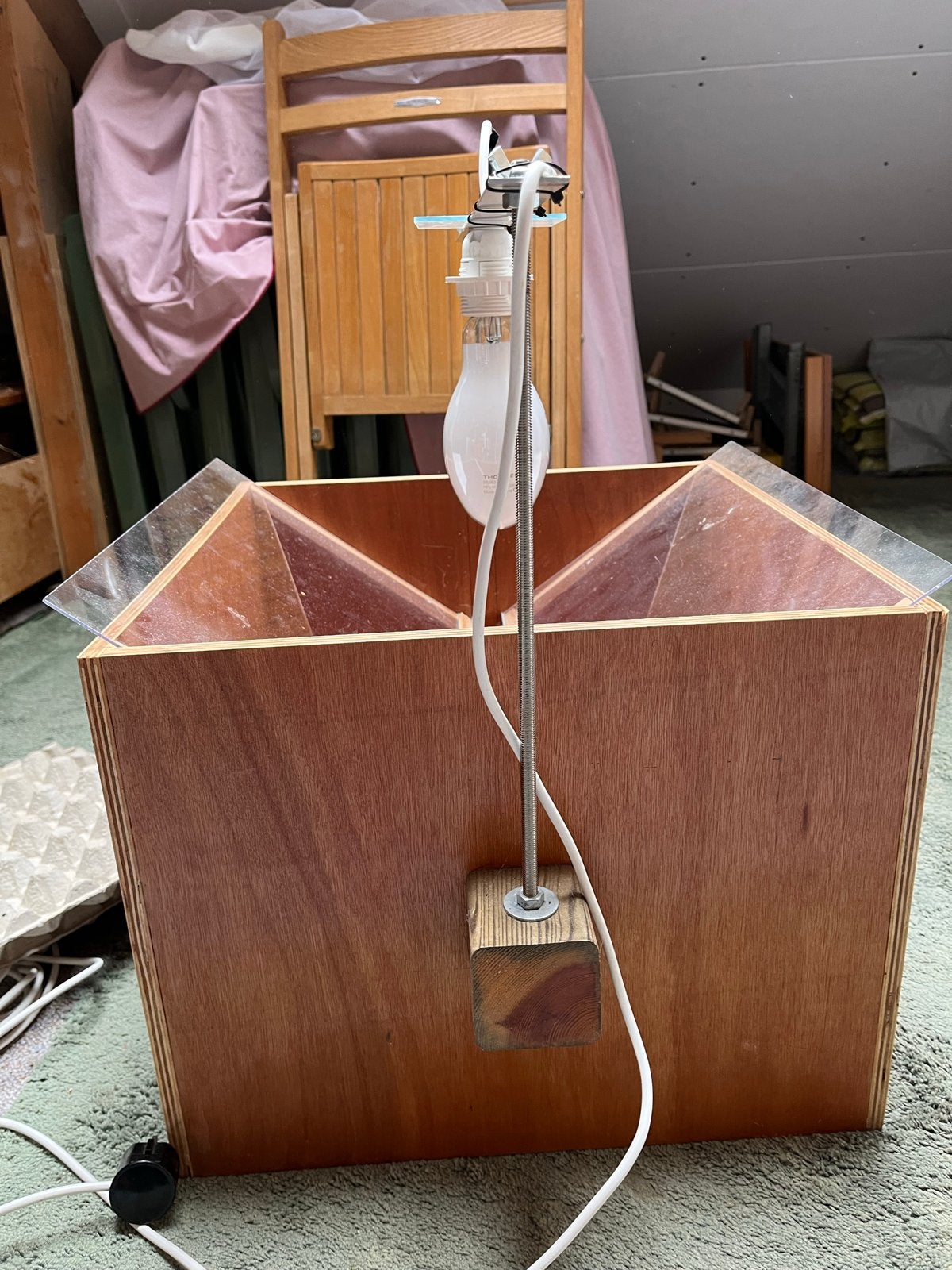 Zelfgemaakte Nachtvlinderval met Lamp en Accessoires, Ophalen, Gebruikt