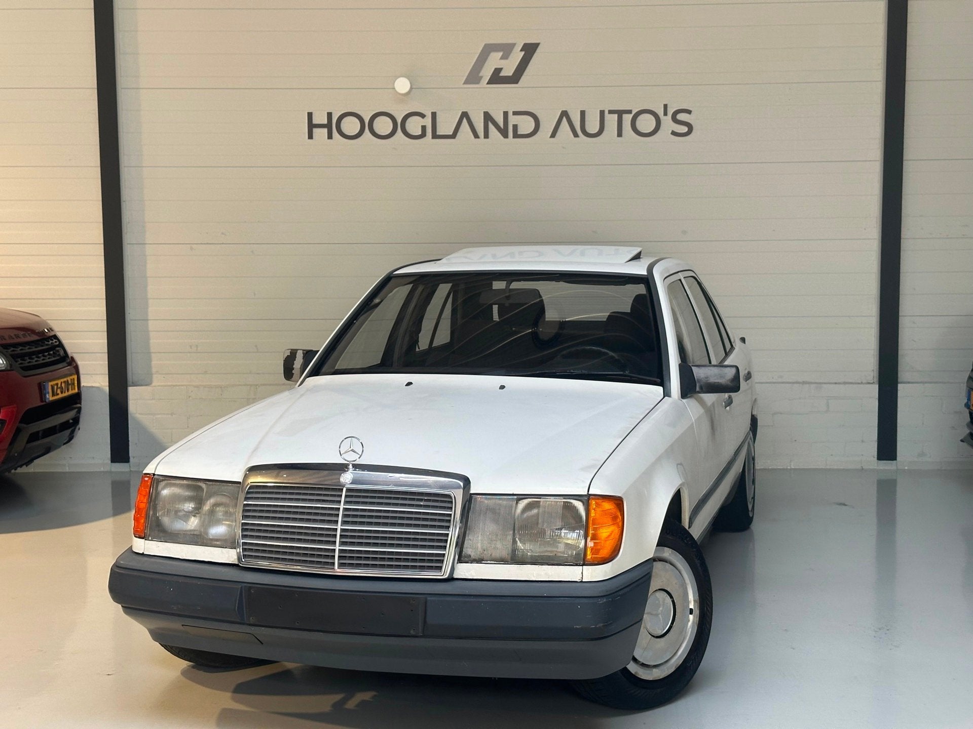 Mercedes-Benz 200-500 (W124) 250 D Oldtimer 1985, foto 4
